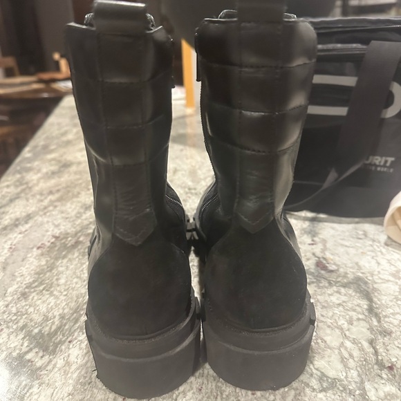 Soft Waves black leather and suede combat-style boots - Picture 8 of 9